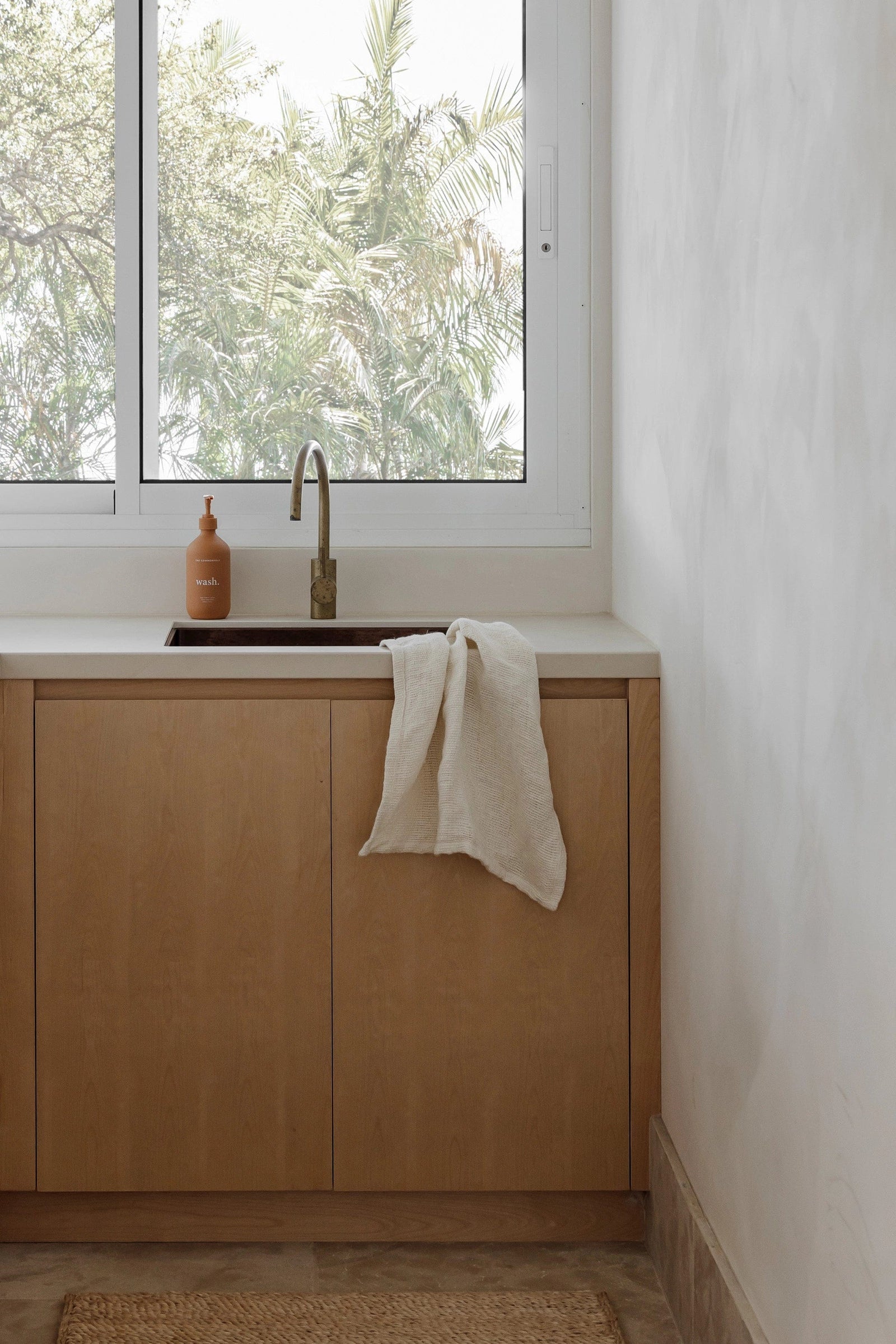 The Dharma Door Towel Saba Hand Towel - Alabaster Linen
