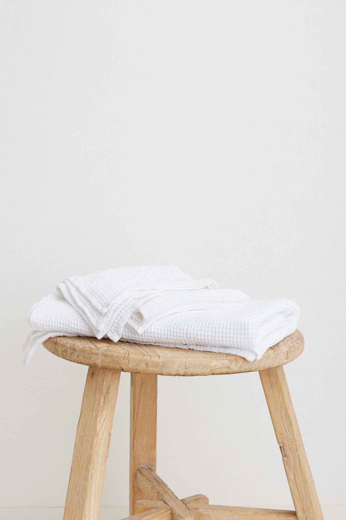 The Dharma Door Organic Cotton Towels Handwoven Hand Towel - White