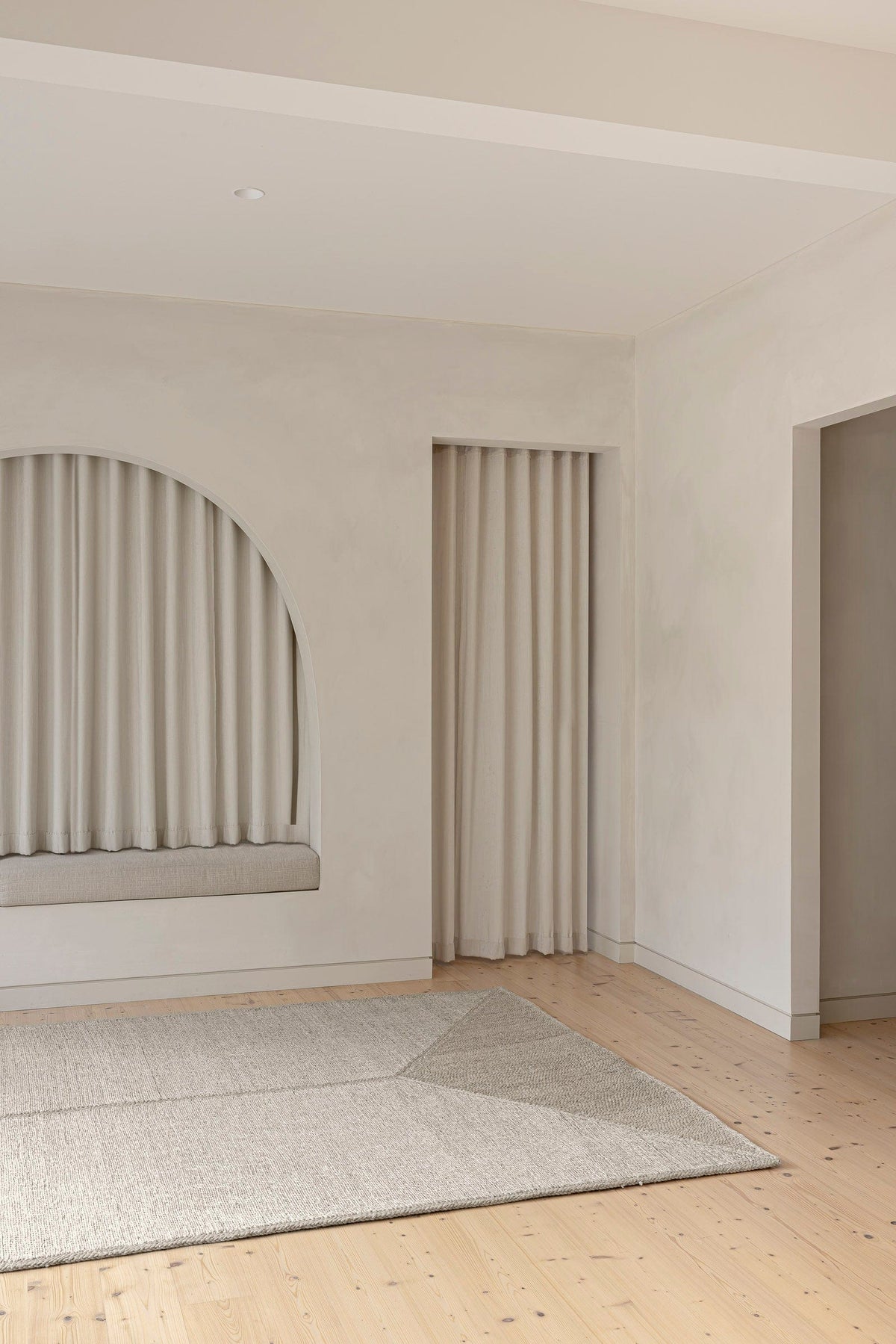 The Dharma Door Rugs and Runners Amada Jute Rug Amada Jute Rug - 300 x 200cm