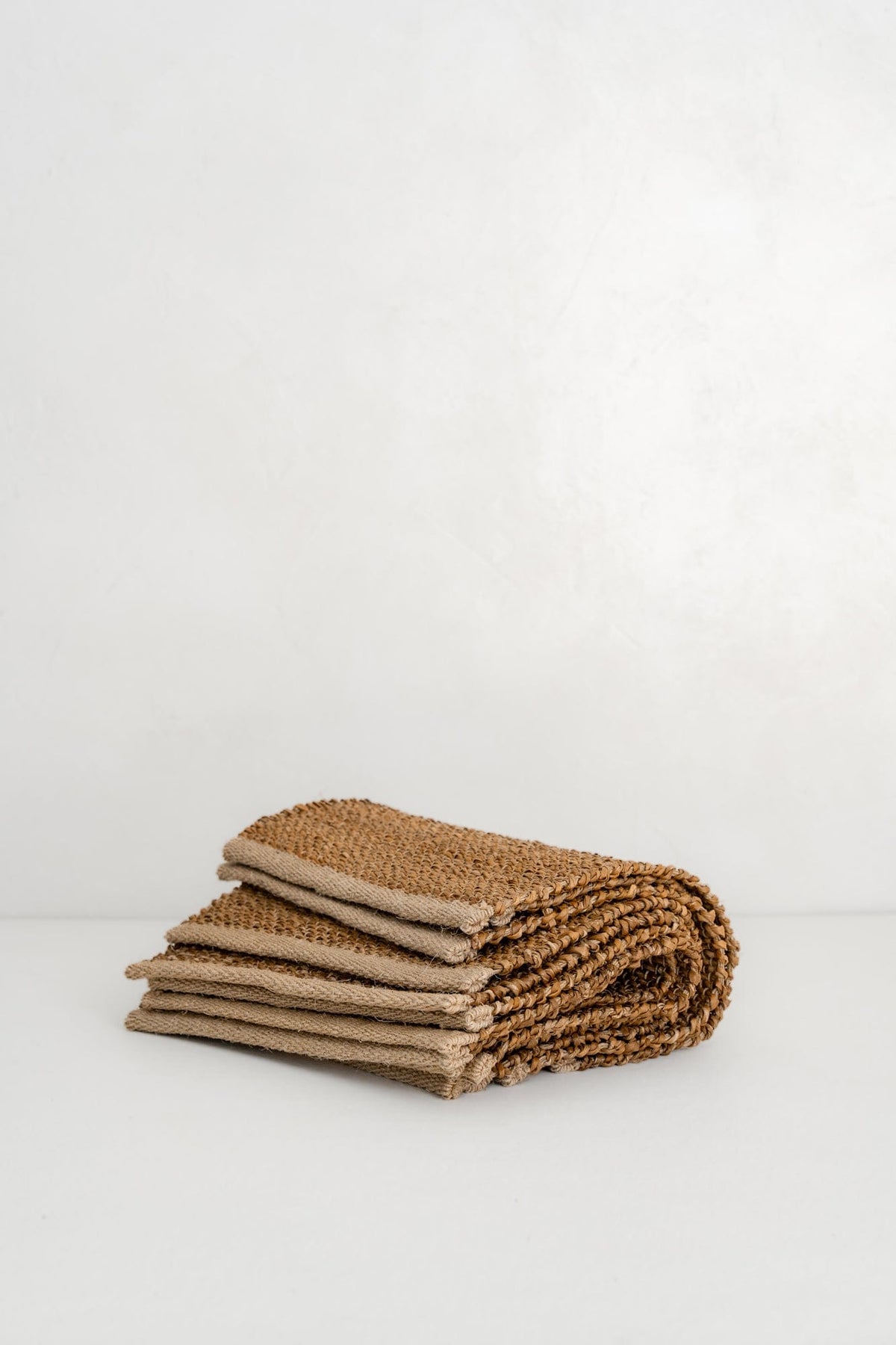 The Dharma Door Tableware Saguna Seagrass Placemats x 8