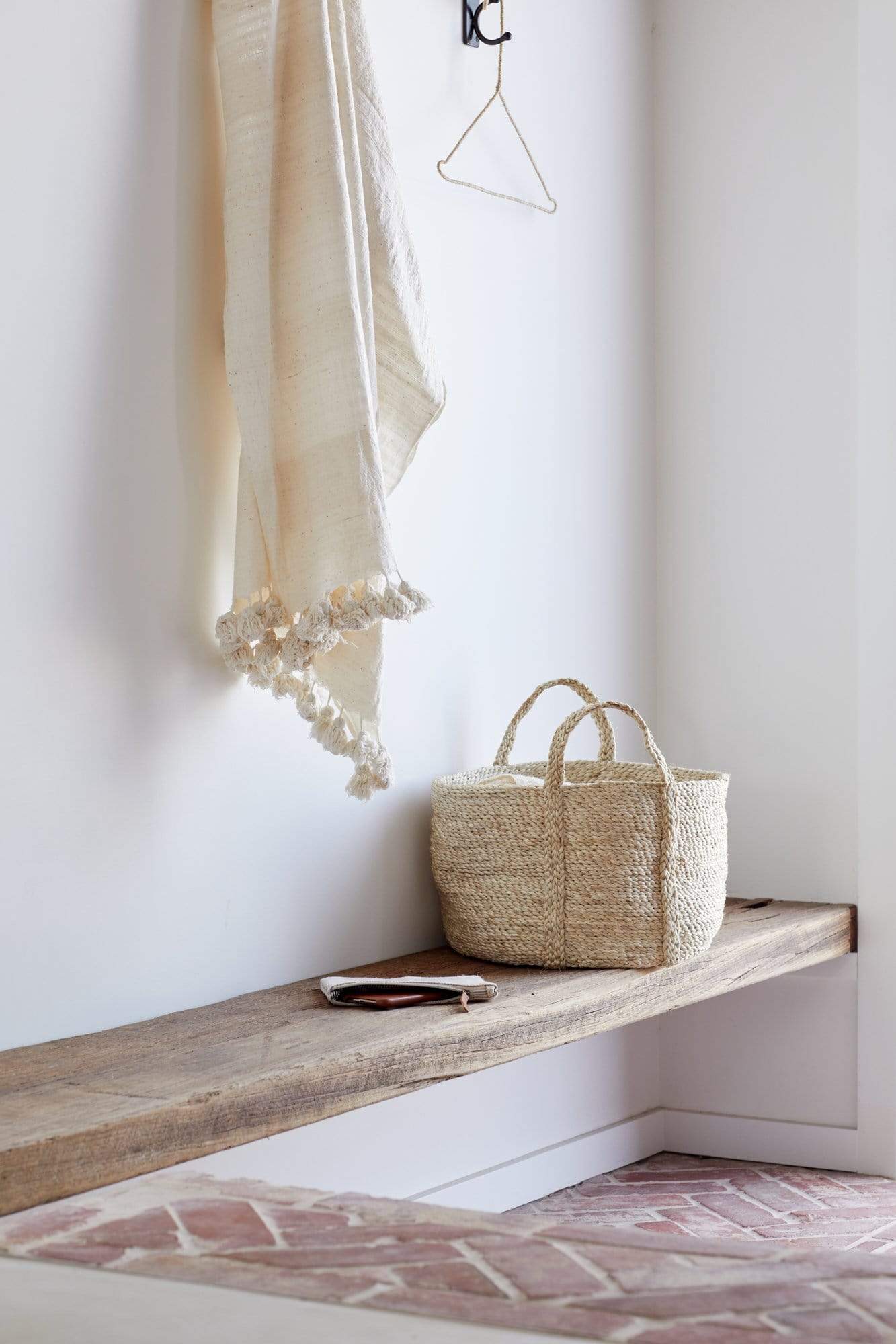 Short Round Jute Basket - Natural